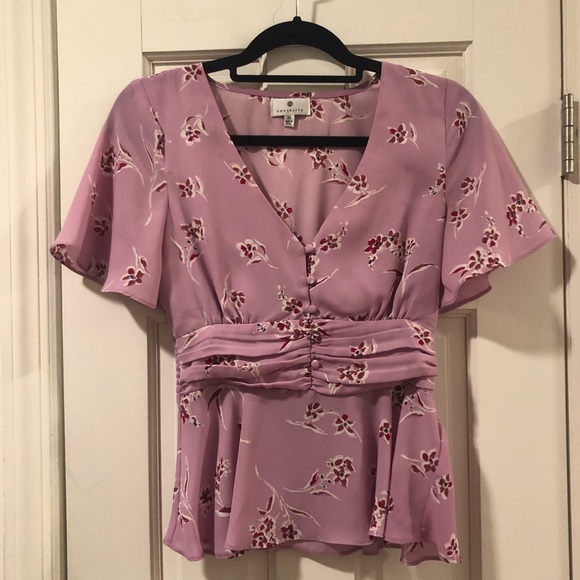 Socialite Button Front Top - Picture 4 of 7